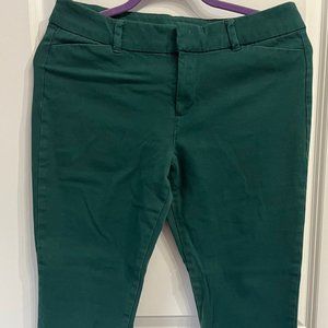 Women's Mid-rise Pixie Skinny pants.